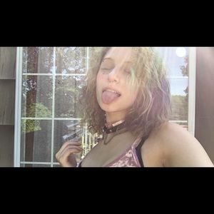 Meet your Posher, Hailey